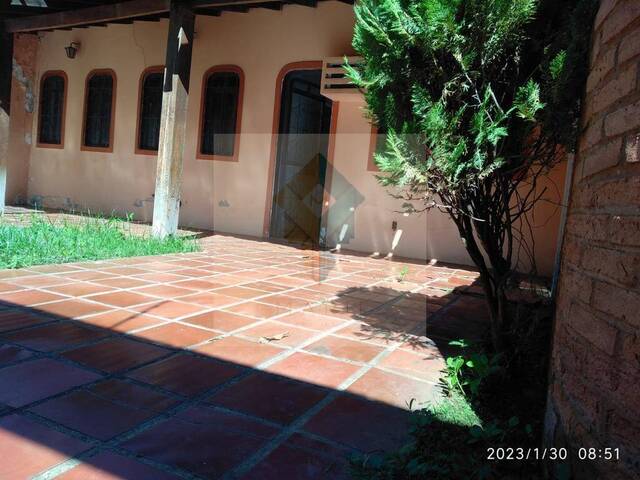 #127 - Casa para Venda em Cuiabá - MT - 2