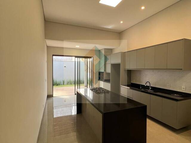 #151 - Casa para Locação em Cuiabá - MT - 1